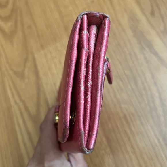 Authentic PRADA long wallet in Saffiano leather - Picture 7 of 13